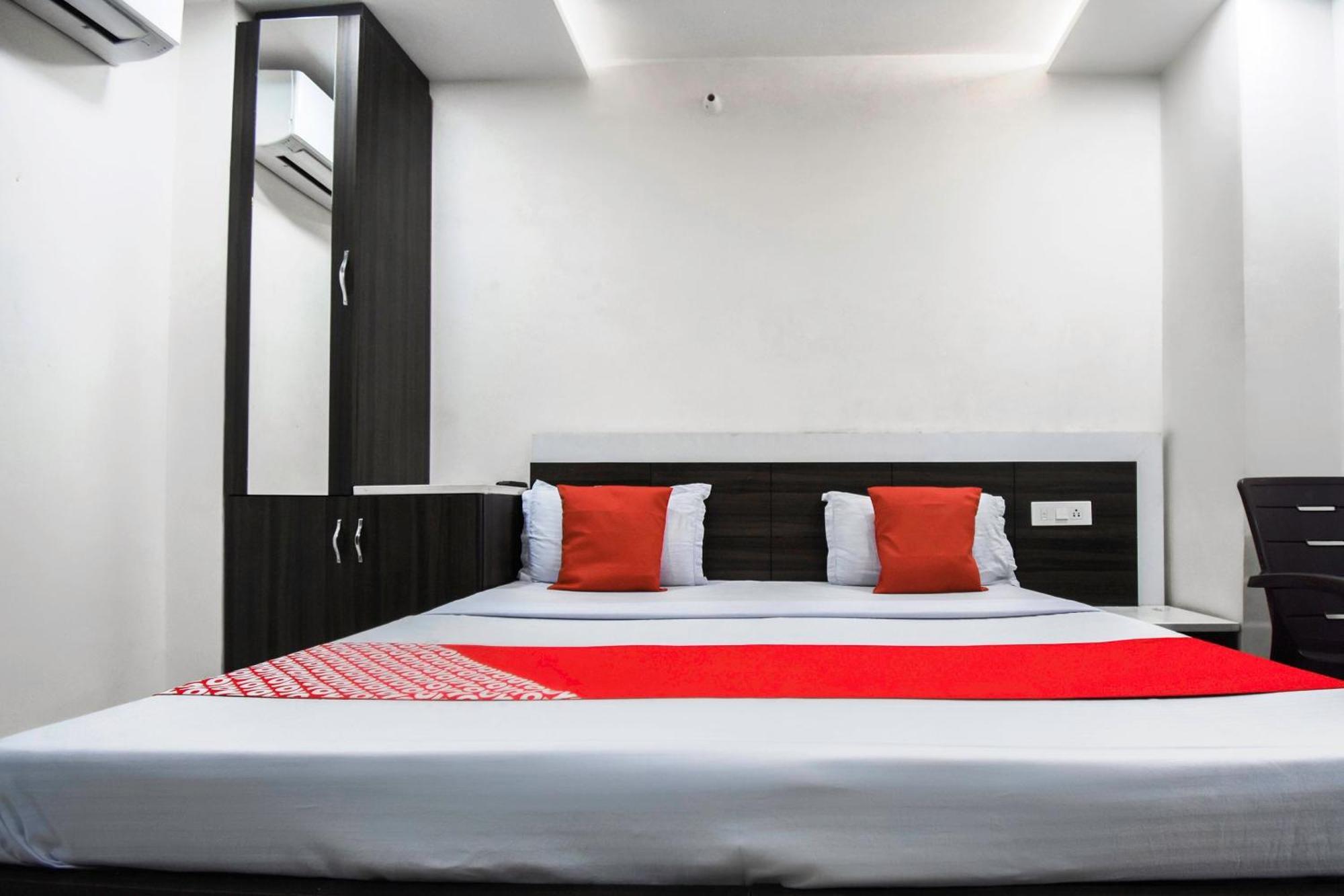 Hotel O Shangri-La-Inn Ludhiana Esterno foto